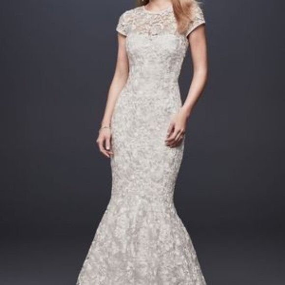 Marina lace mermaid dress - Picture 3 of 3